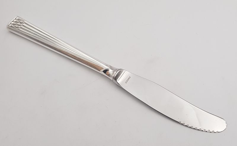 Arvesølv: Liten spisekniv 19,8 cm med skjæretagger