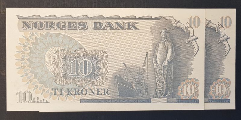 2 stk. 10 kr 1984 CW i serie kv. 01