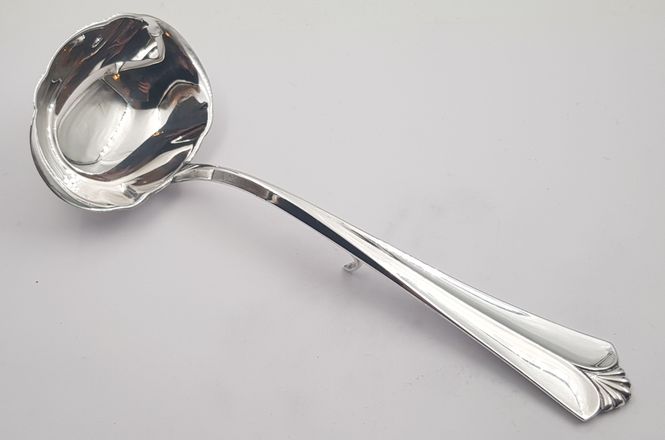 Hovedbilde Rådhus vifte: Sauseøse med krok 17 cm
