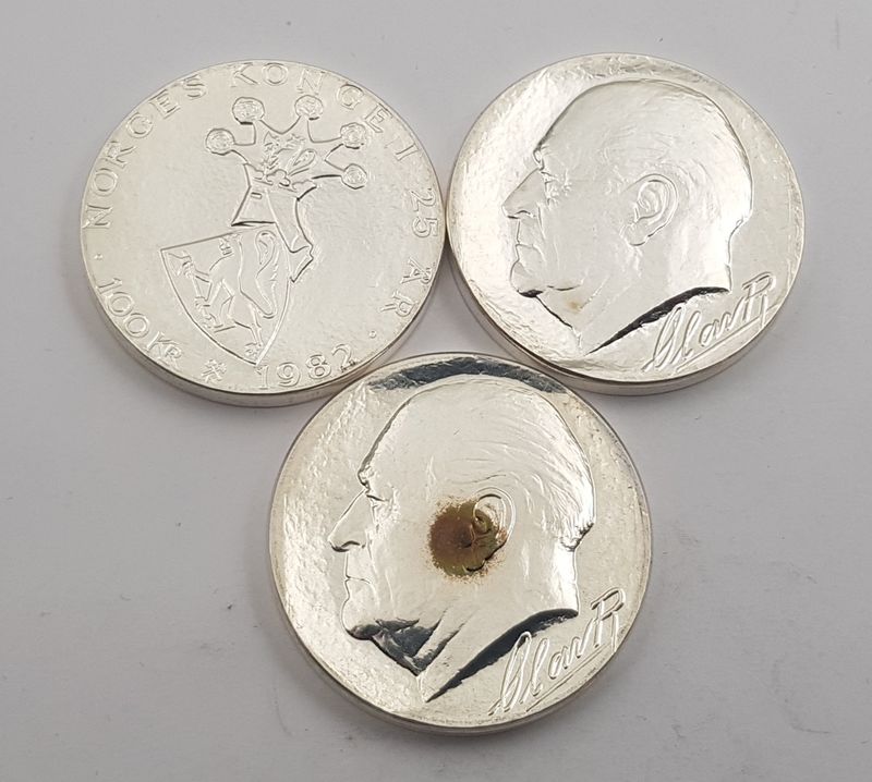 100 kr 1982 i varierende kvalitet