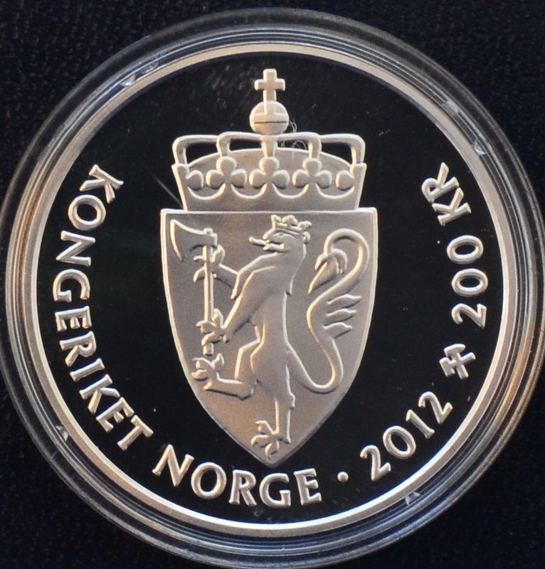 200 kr 2012: Kongeparet 75 år