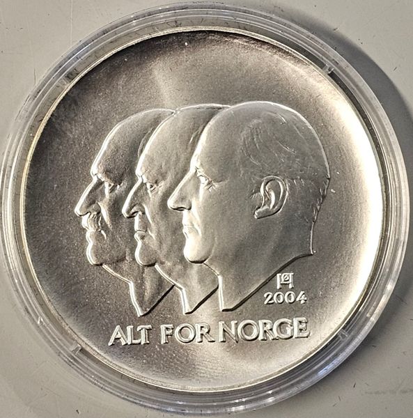 Hovedbilde 100 kr 2004 - Olje (1)